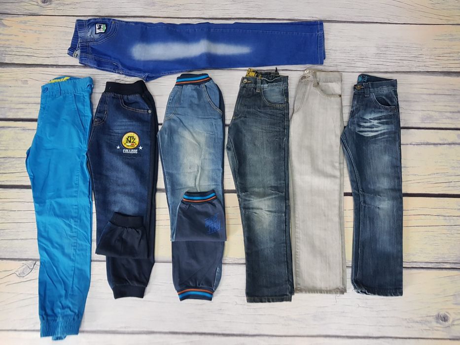 Spodnie jeansowe chłopięce George Skinny 128-135 cm/ 8-9 lat