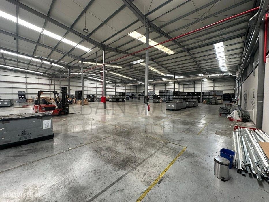 Armazém Industrial, Nelas - Canas de Senhorim, 4.279 m²