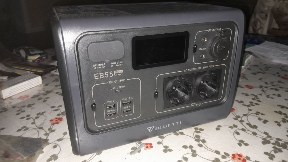 Зарядна станція Bluetti  EB 55