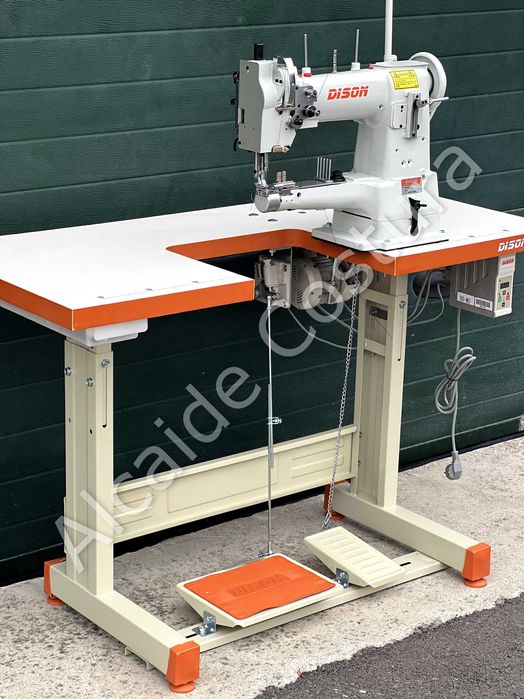 Máquina de costura industrial de triplo Arrasto Braço