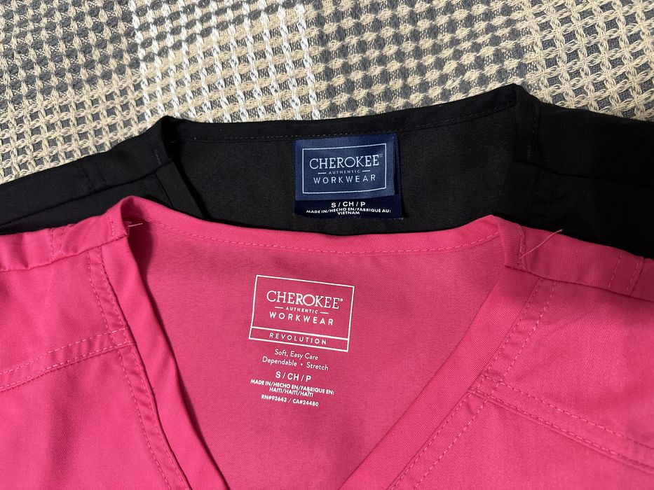 Жіночий медичний костюм Cherokee Revolution