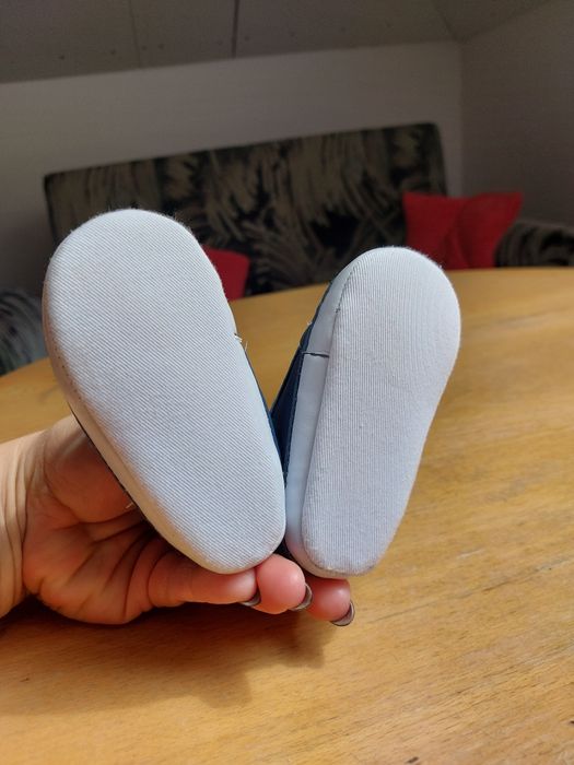 Buciki niechodki r. 18