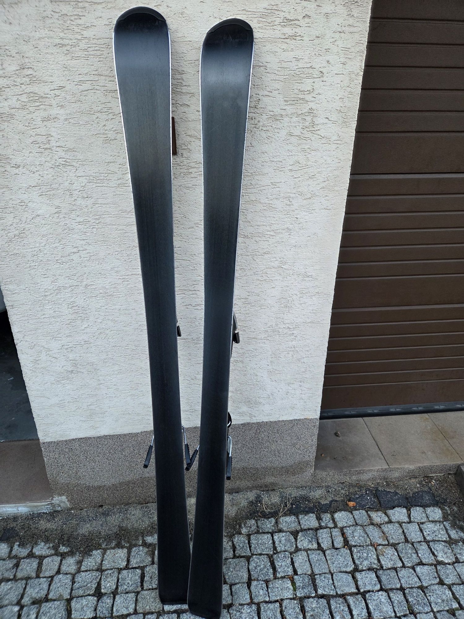 Narty Fischer VIRON 2.2 155cm