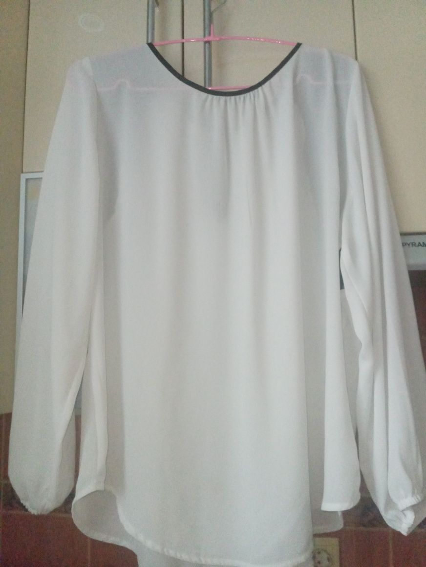 Шифонова блузка нарядна