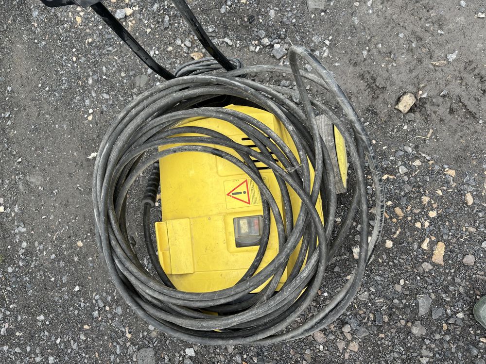 Myjka ciśninowa Karcher 855