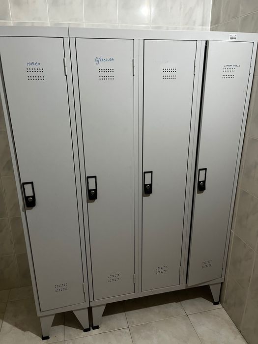 Cacifo com 4 portas