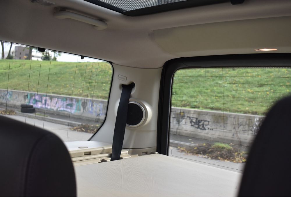 Land Rover Discovery 4 покоління 2015