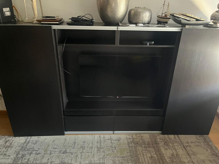Móvel da gama BESTÅ da IKEA