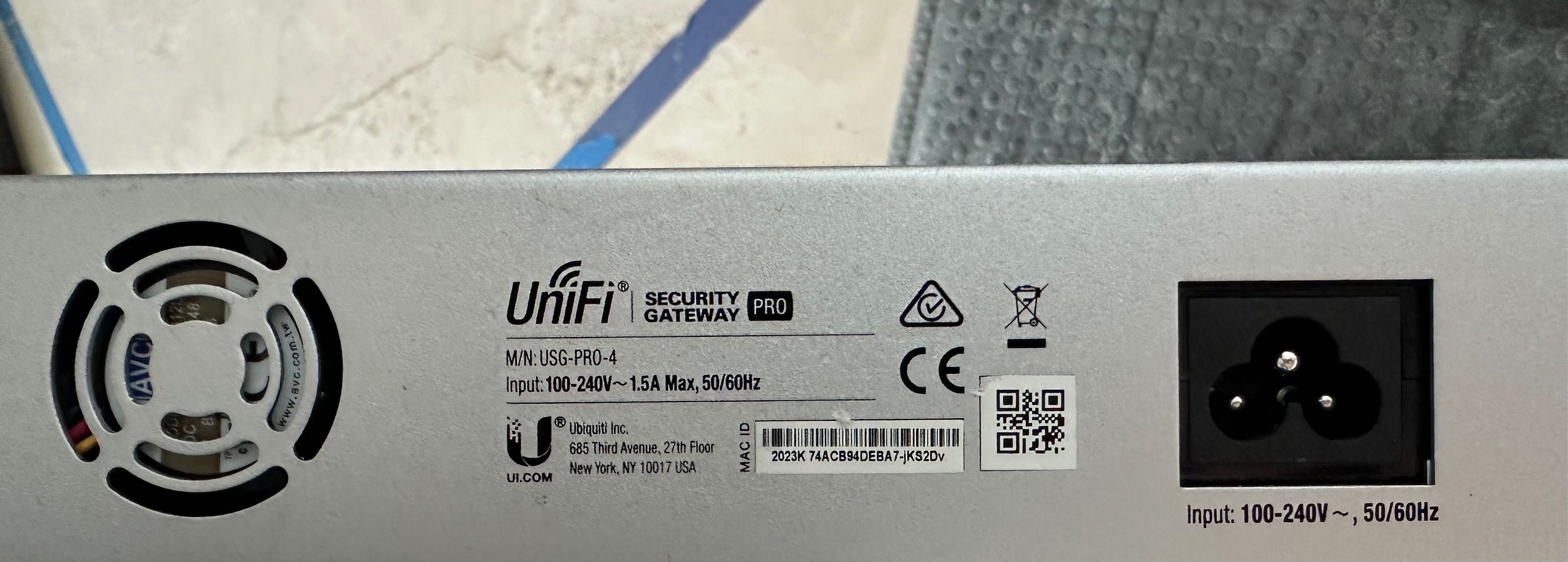 Unifi Security Gateway Pro - 4. USG-PRO-4