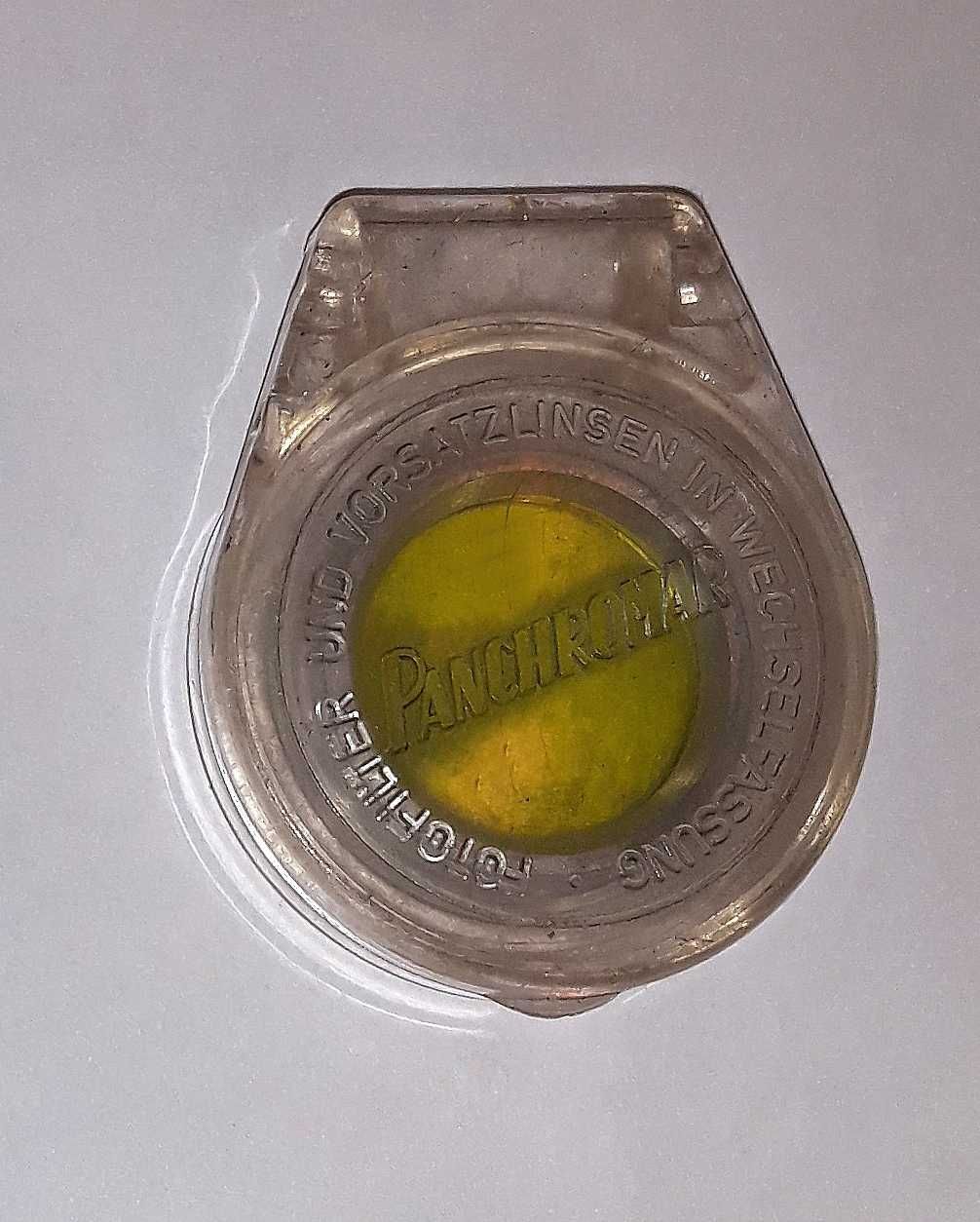 Stary filtr nasadkowy na obiektyw 24 mm