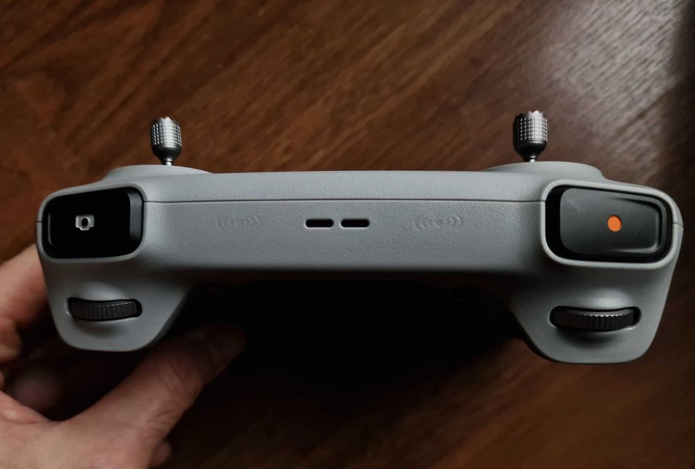 Kontroler DJI RC (od mini 3 pro)