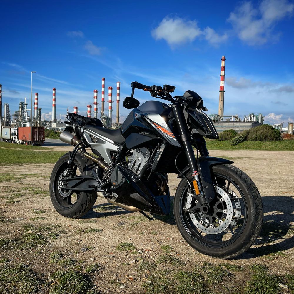 KTM Duke 790 (77kw, 105cv, full extras)