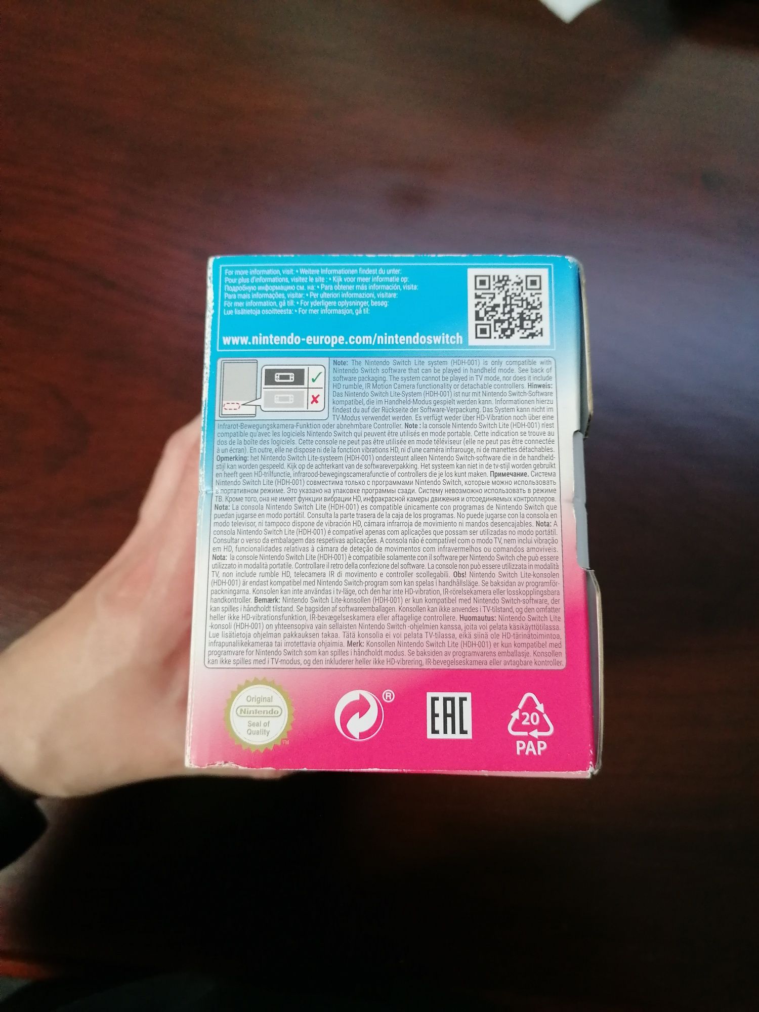 Nintendo Switch Lite Pokémon Edition Zacian Zamacenta