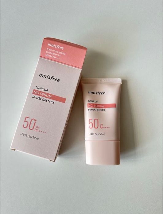 Сонцезахисний крем innisfree tone up no sebum sunscreen spf50+ pa+++