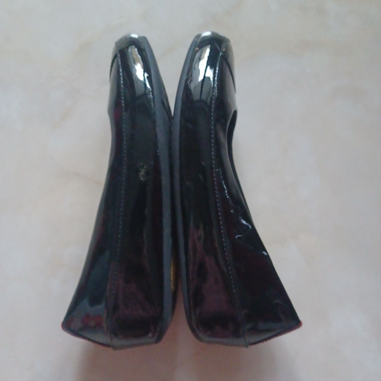 Buty prestiżowej firmy FITFLOP nowe wodoodporne 36/ salon 119 €