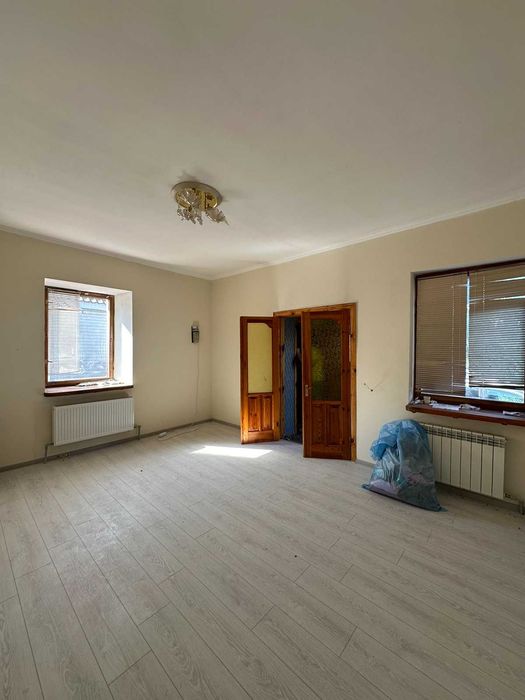 Продаж частини будинку 23 м.кв. по вул. Лесі Українки