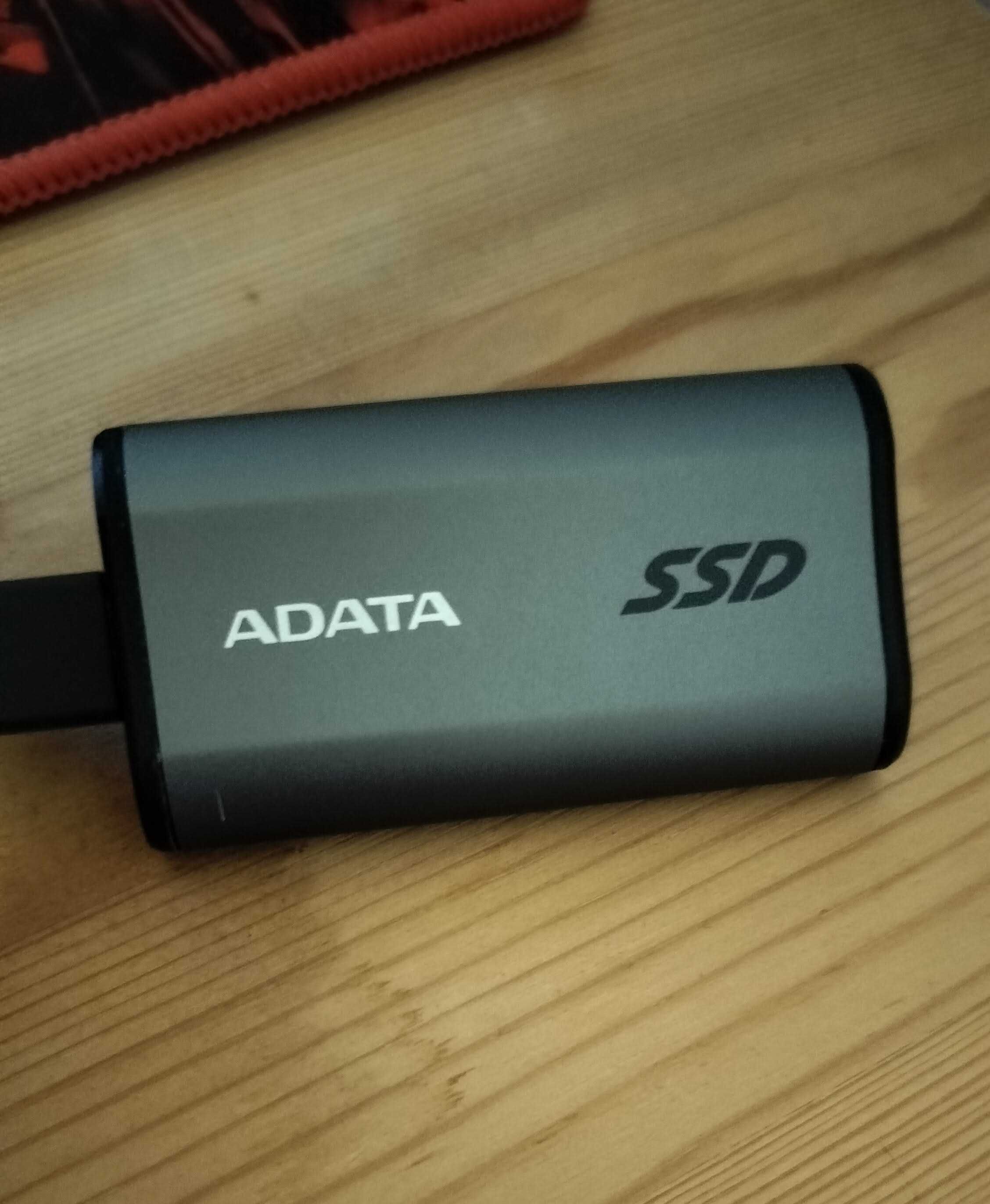 Dysk zewnętrzny ADATA SSD 1 TB (2000 MB/S odczyt i zapis)
