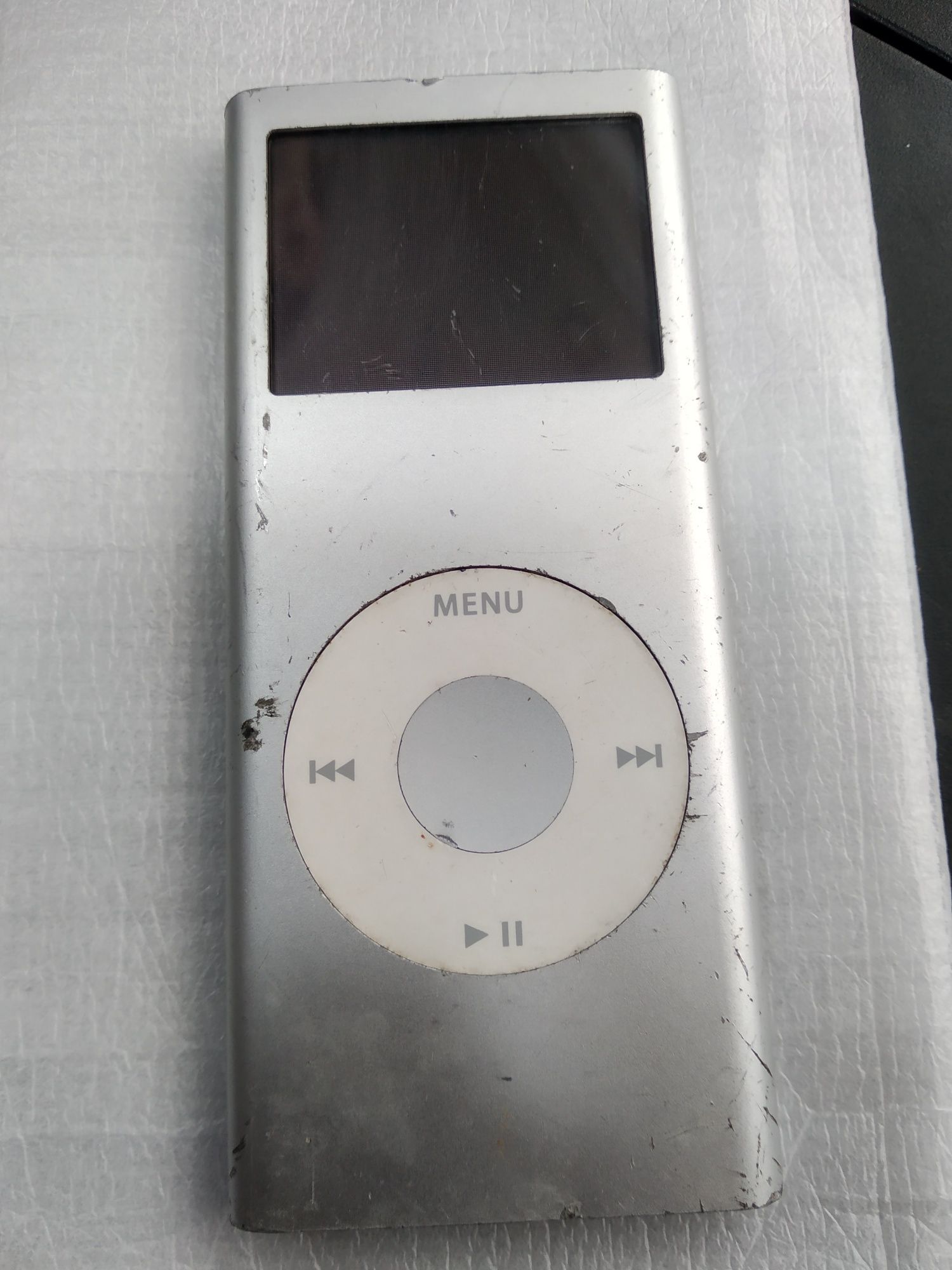 iPod model A 1199 4 gb