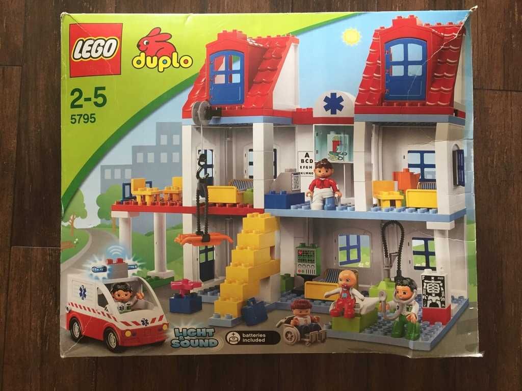 Lego Duplo Szpital miejski 5795