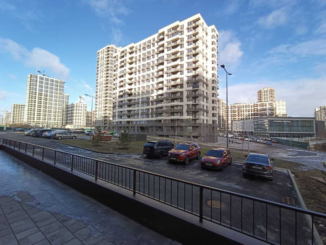 ЖК Варшавский. Фасадное помещение "Open Space" 37 м2