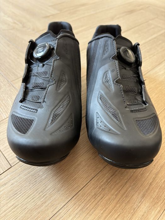 PEARL IZUMI szosowe karbon  BOA Race Road V5 czarne 43.5