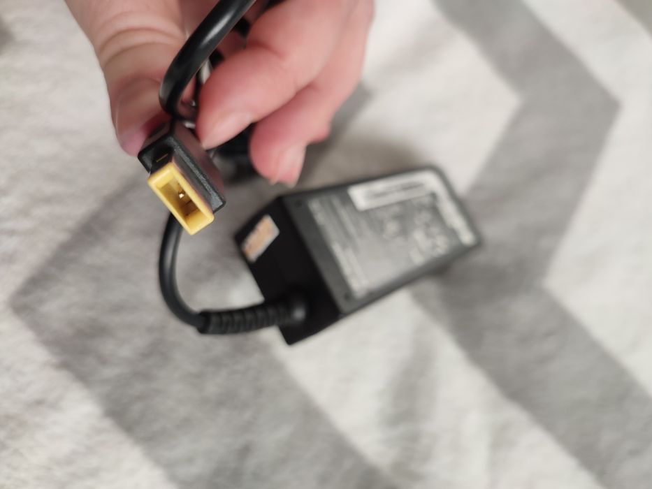 Блок живлення зарядка Lenovo 20v 3,25A ,65W OРИГІНАЛ