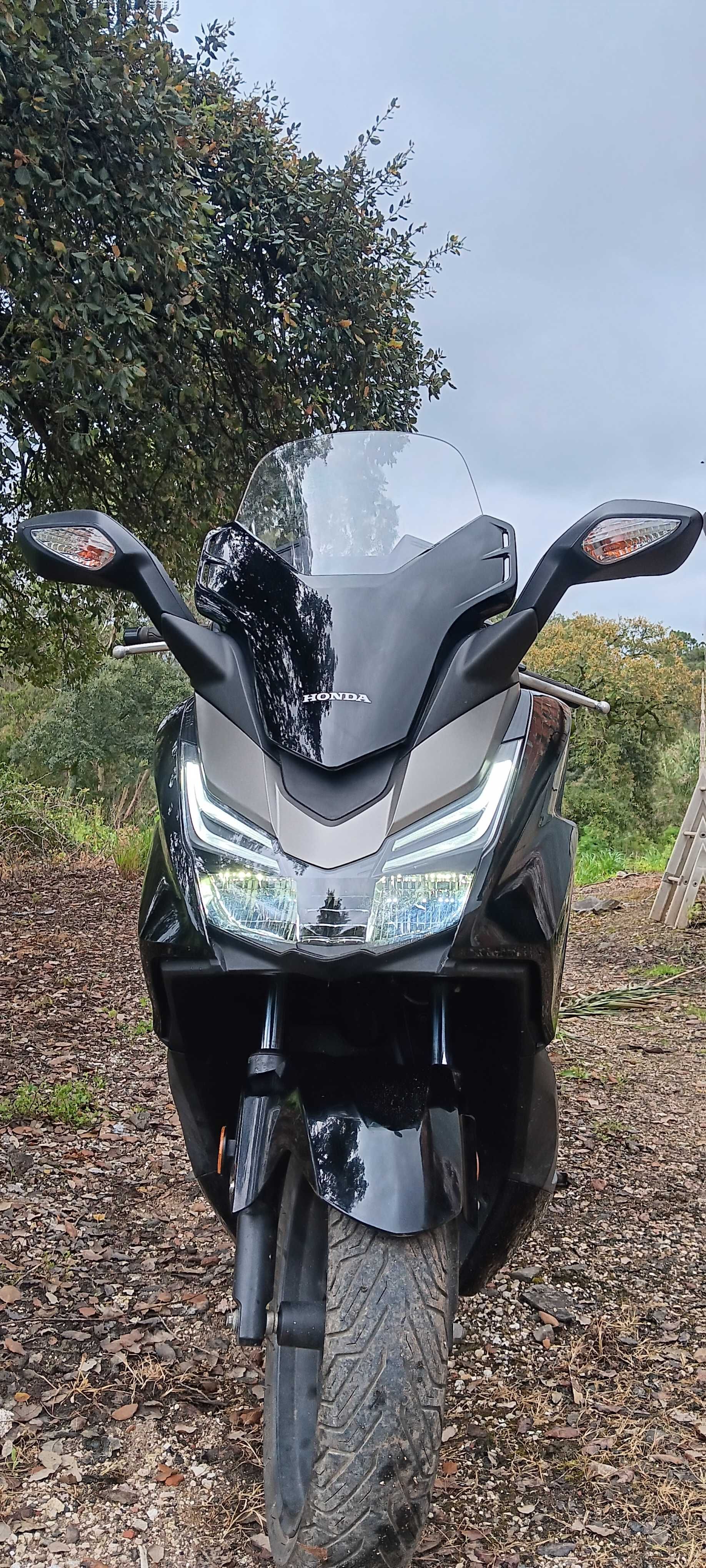 Honda Forza 125cc 2018 *Só 4.673kms*