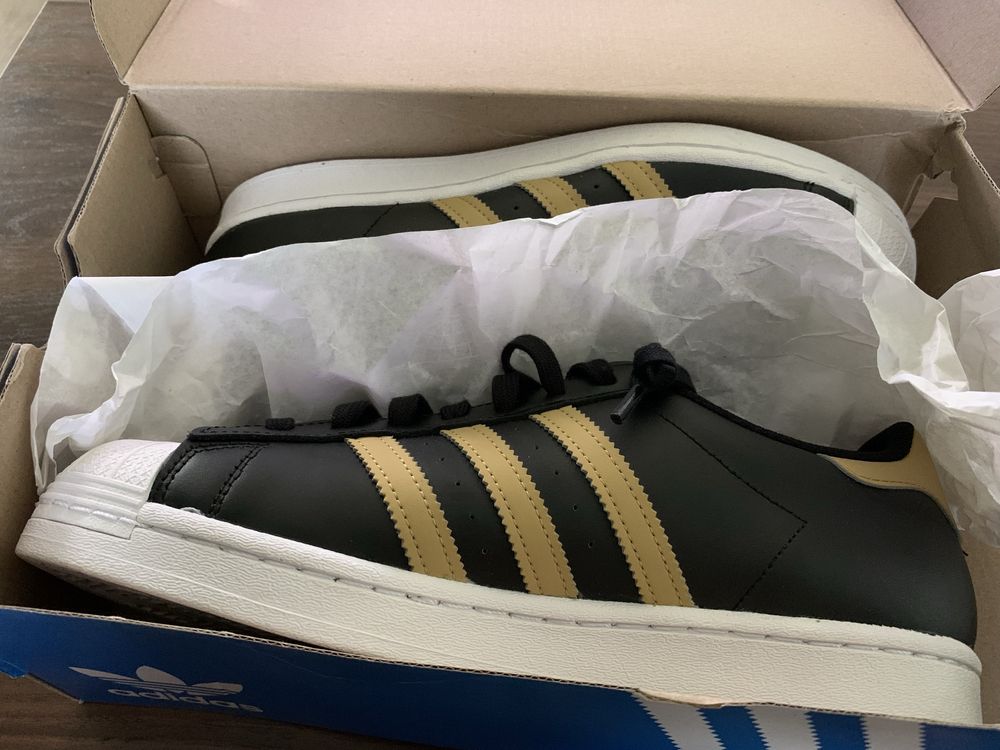 Adidas Superstar buty rozmiar 9 nowe