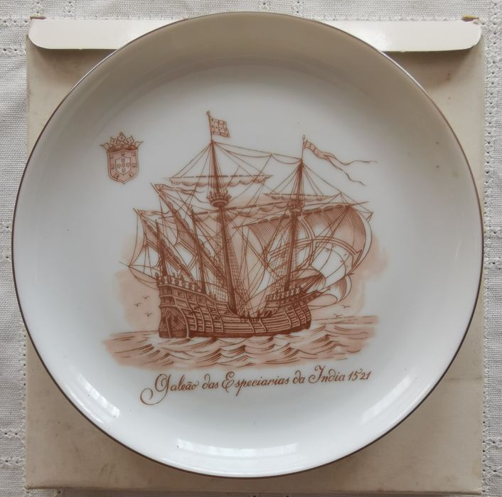 Pratos Vista sta Alegre Museu da Marinha