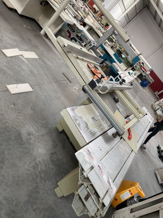 Esquadrejadora SCM mod SI 3200 N
