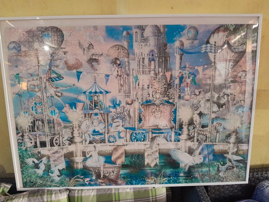 Bonito puzzle 1000 peças marca Heye carrossel