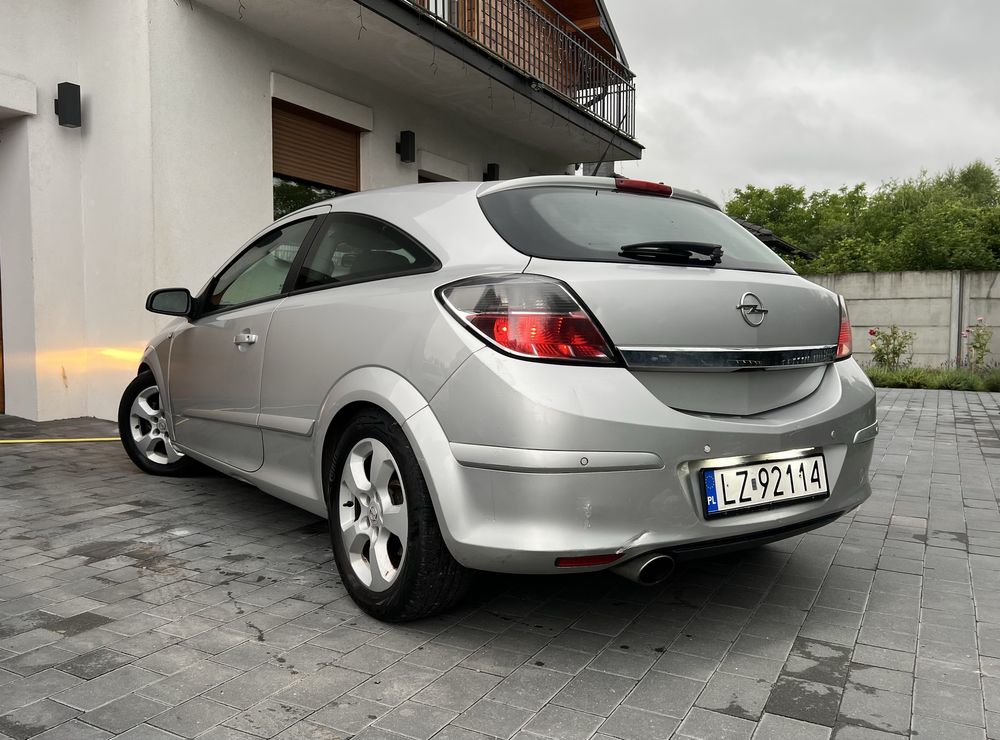 Opel Astra GTC 1.6 LPG multifunkcja, tempomat, komputer, A/C, alufelgi