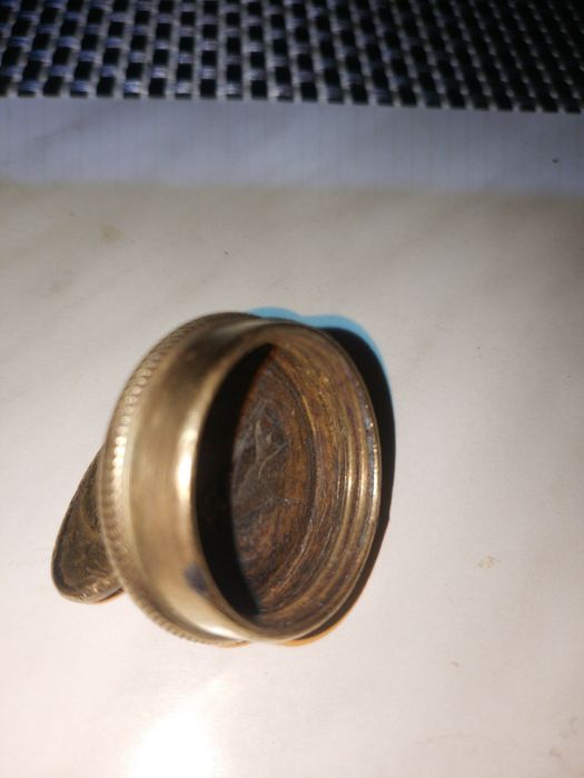 Крышка пробка латунная резьбовая  примуса с логотипом "PRISMA"