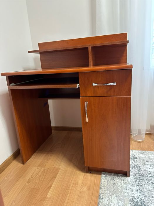 Стіл письмовий (парта)