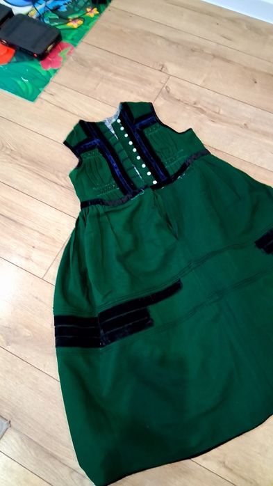 Sukienka ludowa bardzo ładna z prl