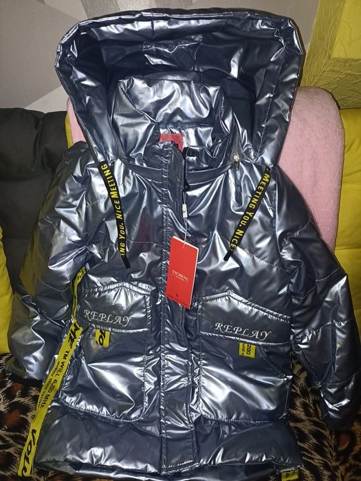 Куртка весна ( демісезонка)