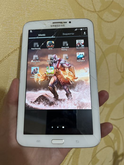 Планшет Samsung Galaxy Tab 3  повністю функціональний.