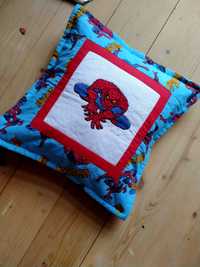 Poduszka patchwork spiderman