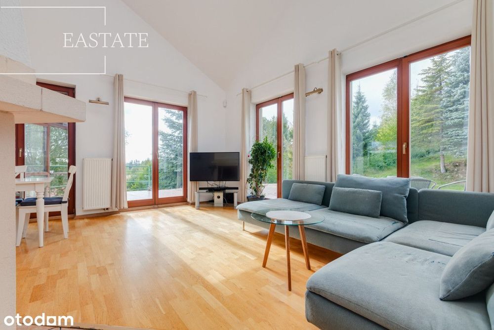 Dom w cichej okolicy z antresolą i 3 sypialniami