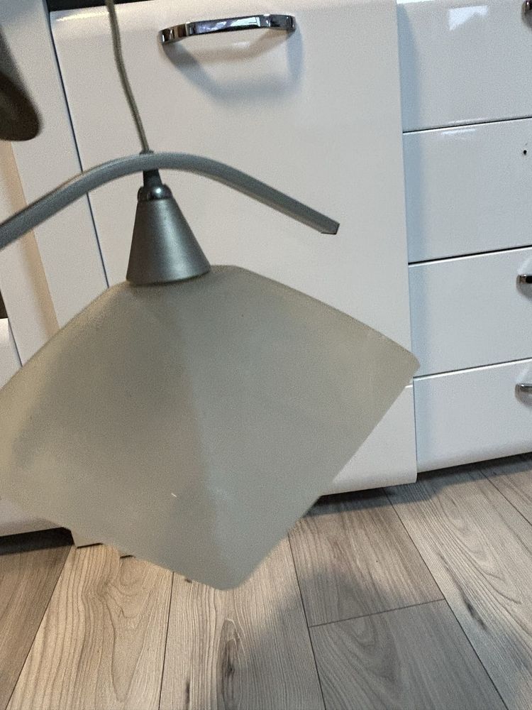 Lampa dwie pojedyncze jedna potrójna