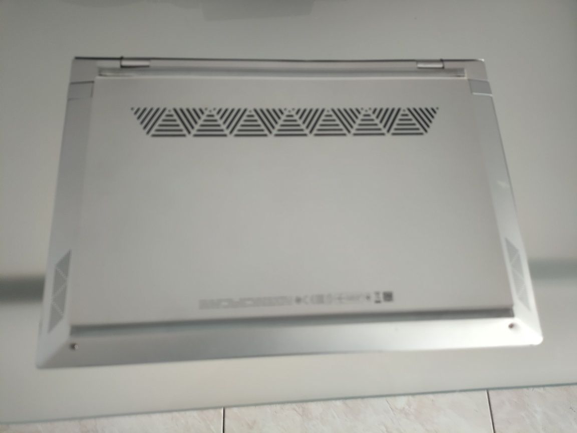 HP Envy 13-AQ0004NP Core i7