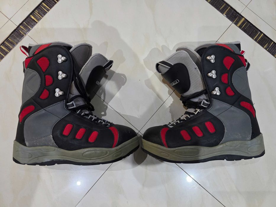 Buty snowboardowe NIDUS 27cm rozm.42