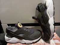 Nike Air Huarache Run Trainers - Grey