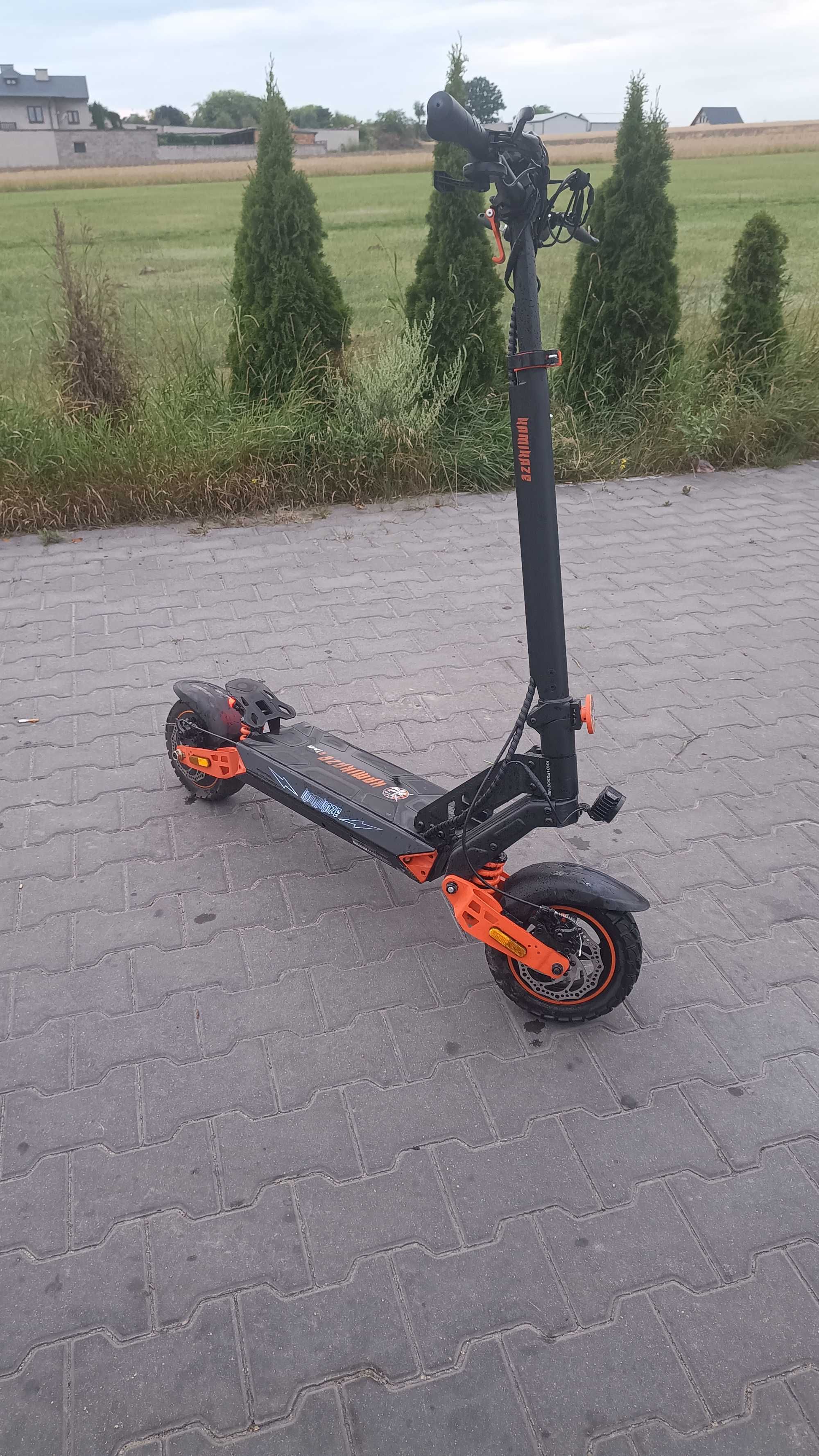 Hulajnoga elektryczna kamikaze k1 plus posiada gwarancję