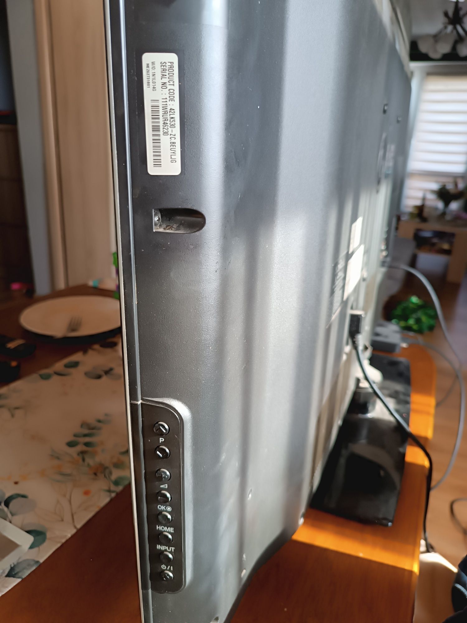 LG 42 cale - model 42LK530