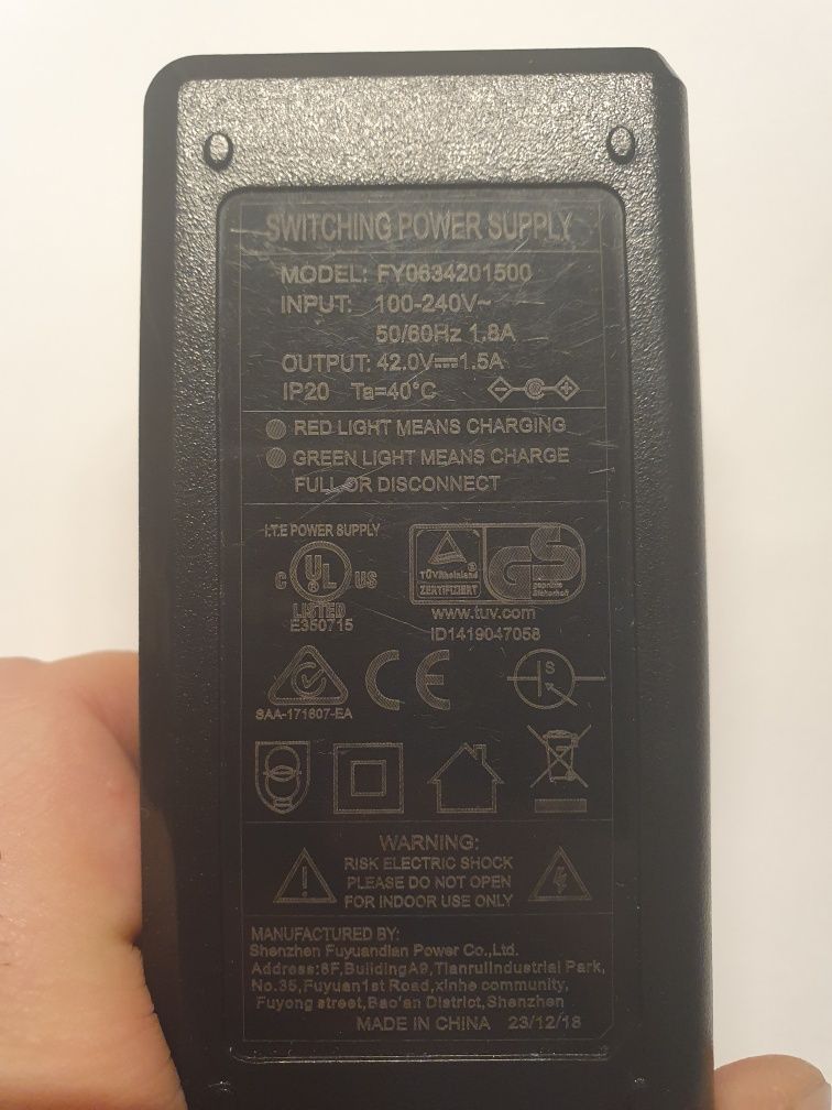 Зарядний пристрій 42в lipo зарядное устройство 42v 10s li-ion 18650