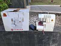 Maquina costura Singer