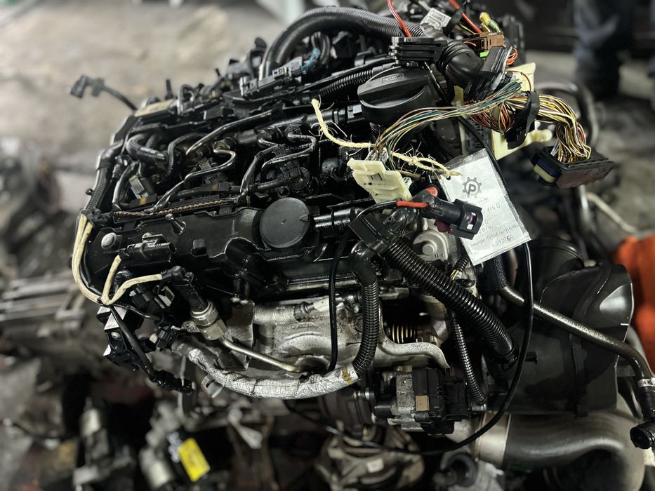 Motor bmw b37d15A