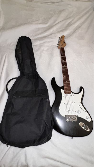 Електрогітара "Cort" g100, з чохлом