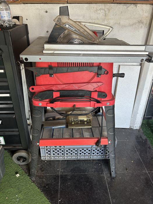 Serra de Mesa e Serra de meia esquadria